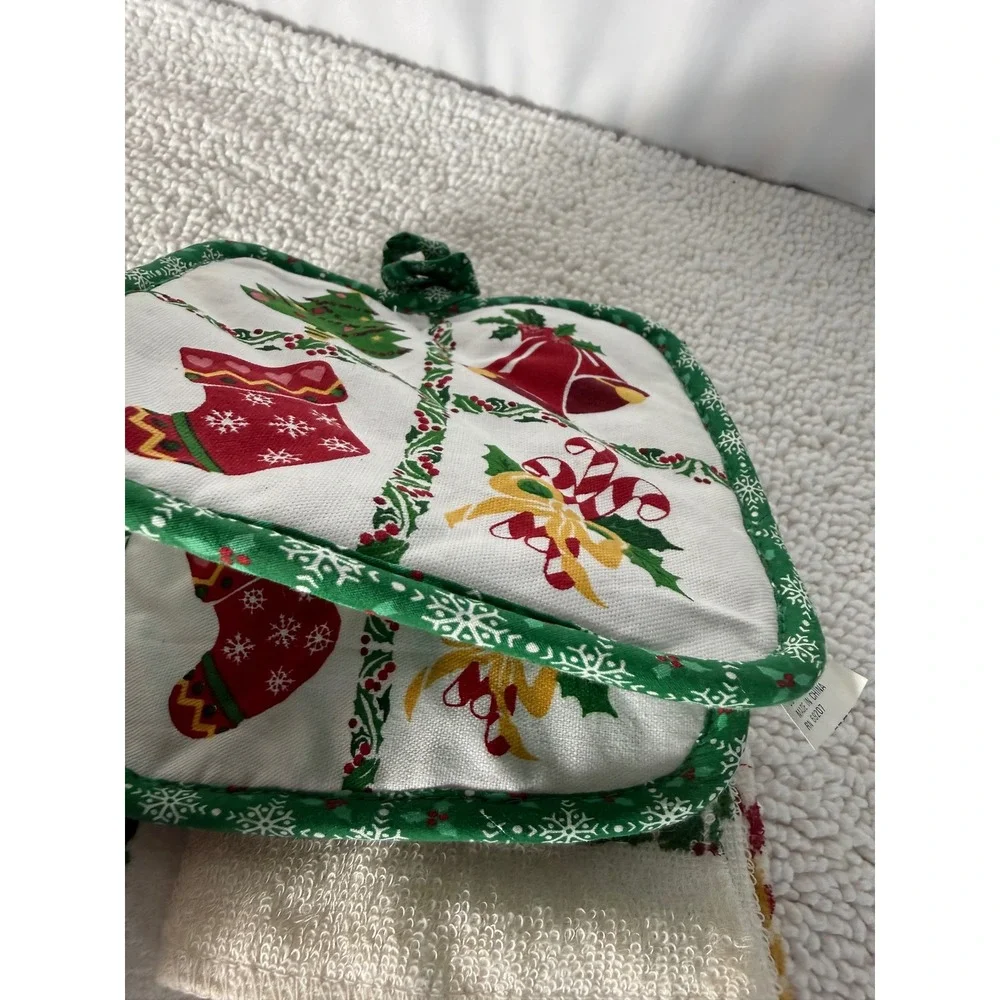 VTG‎ Christmas Kitchen Towel Pot Holder Set Holiday Festive Decor 5 Piece